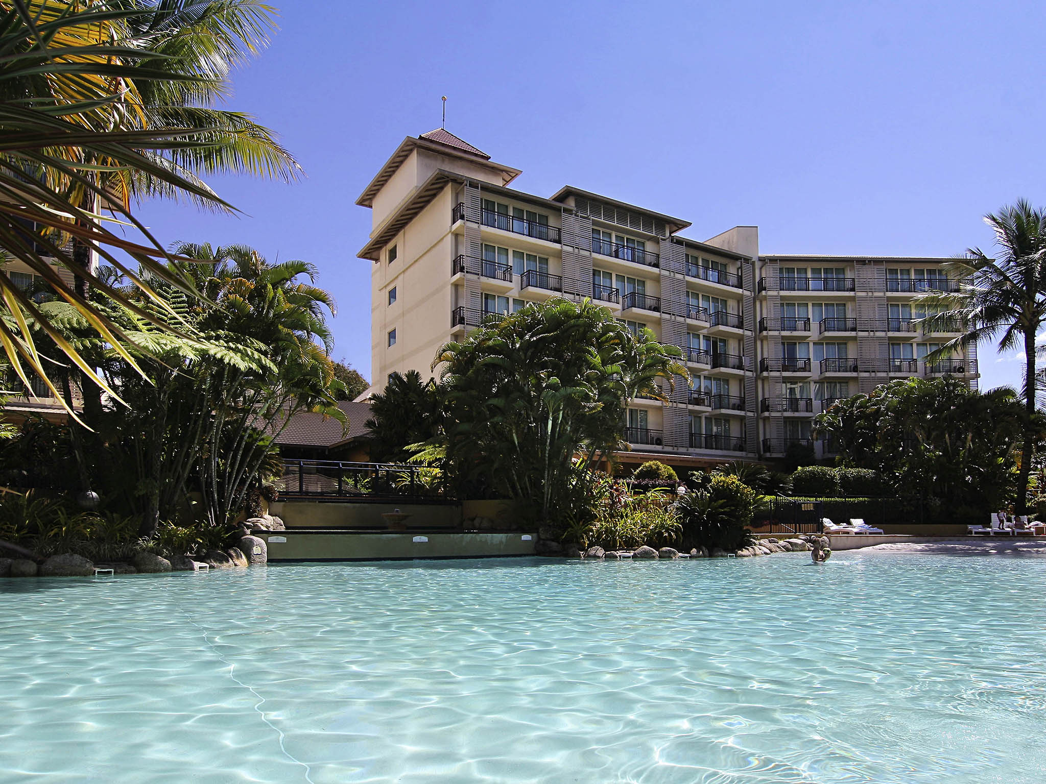 Novotel Cairns Oasis Resort