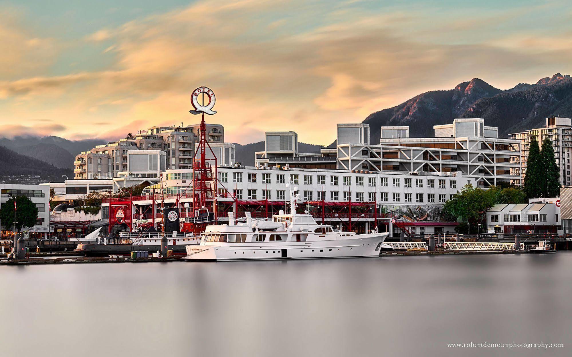 Lonsdale Quay Hotel